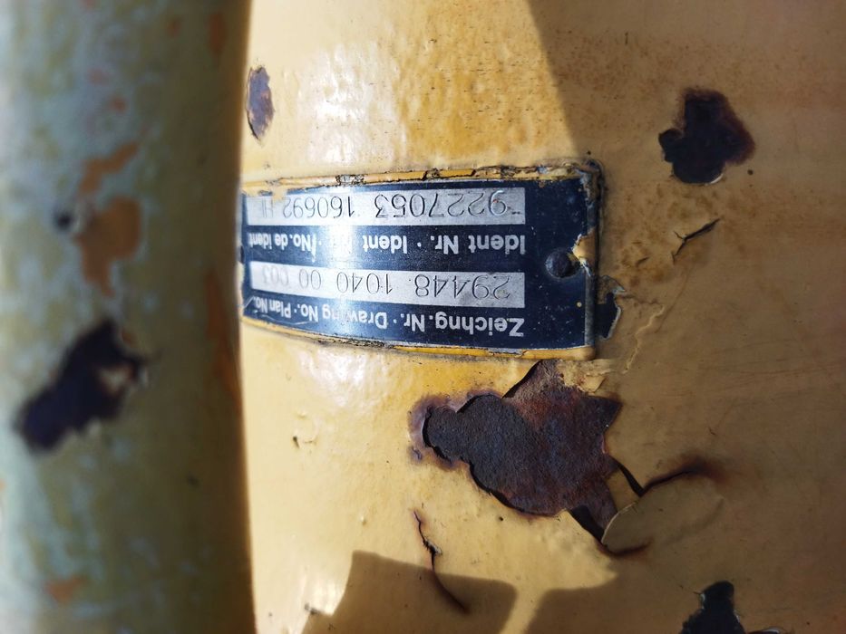 Koparka Liebherr A 902 Litronic -1995 rok - Części