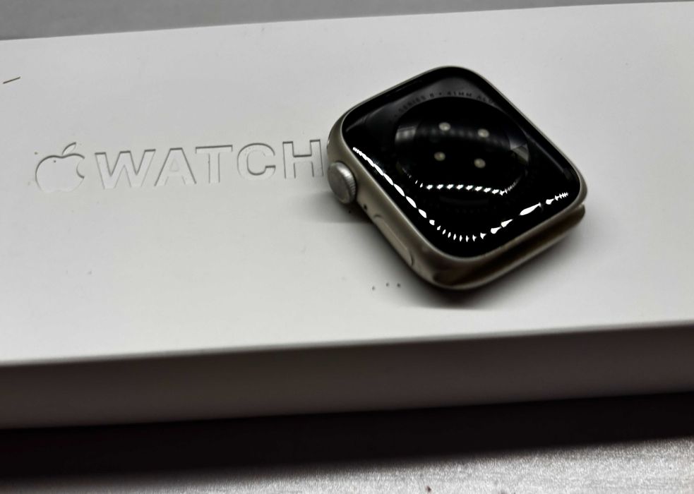 Apple Watch Series 8 41mm GPS - avariado (líquidos), estética muito boa, caixa completa