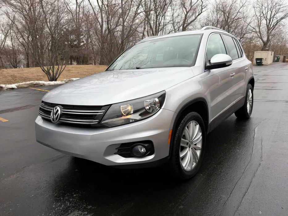 Volkswagen Tiguan      2015