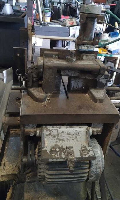 Máquina de corte de alumínio