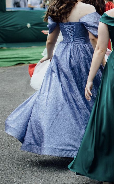 Вечірня блискуча сукня, одягнена 1 раз, 46 розмір