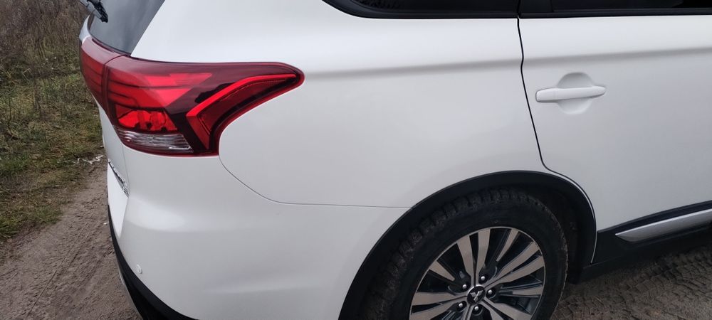 Mitsubishi Outlander 2.4 Г/Б