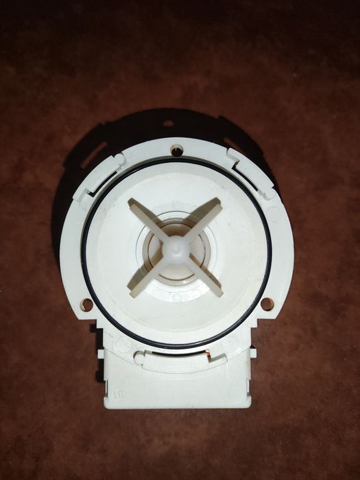 Насос сливной/помпа LEILI BPX2-75 Electrolux 132732020