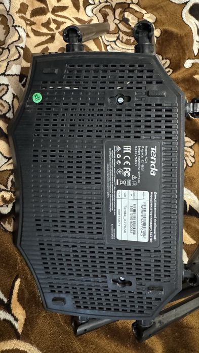 Вай фай роутер Тенда АС2100