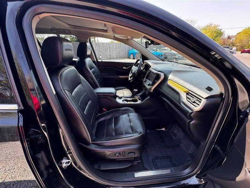 GMC Acadia Denali 2019