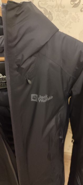 Пуховик зимовий  жіночий Jack Wolfskin