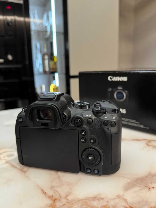 Canon EOS R6 Mark II У наявності