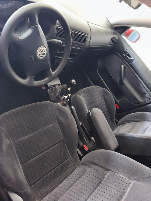 Vendo golf 4 em boas condições.