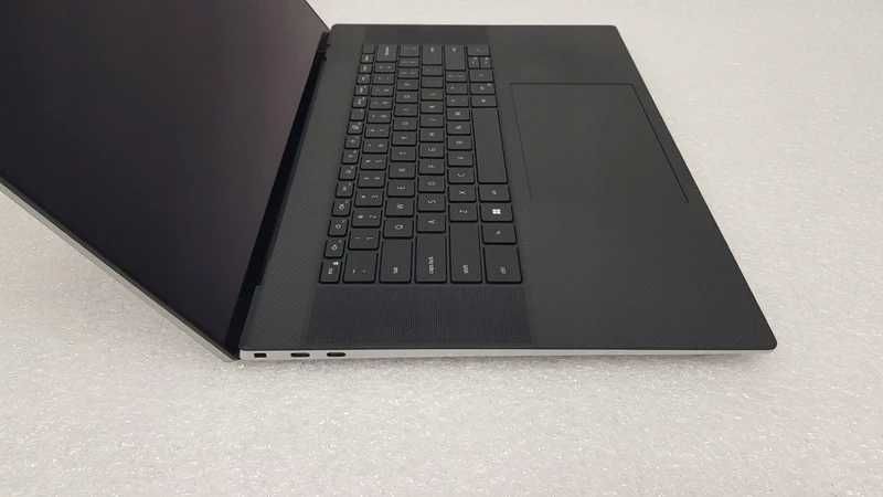 Aluminowo-magnezowy Laptop DELL Precision 5760, CPU IntelXeon + 4K Dotyk + RTXA3000 6GB + 64GB RAM !!!