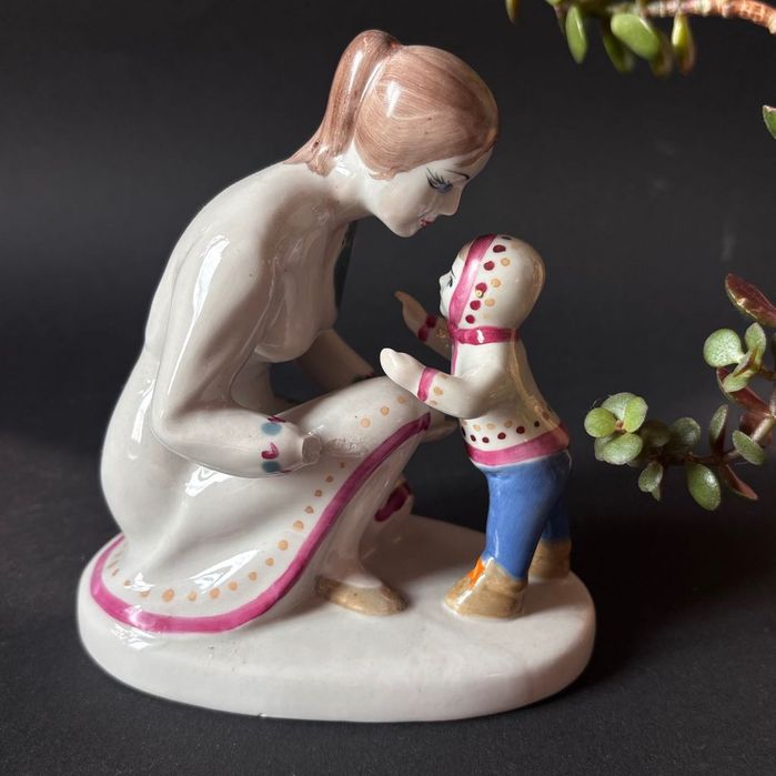 Macierzyństwo / Matka z dzieckiem figurka ceramiczna vintage ZHK Połonne