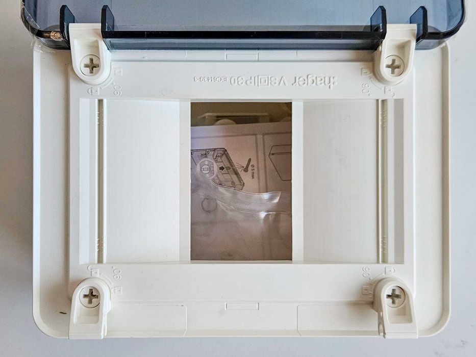 1x Caixa de distribuição Golf Sup. 1 fila 4M – HAGER VS104TP – NOVA