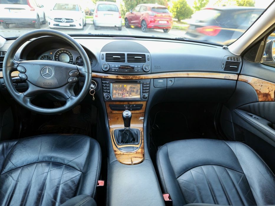 E280 NACIONAL 310.000 kms manual.