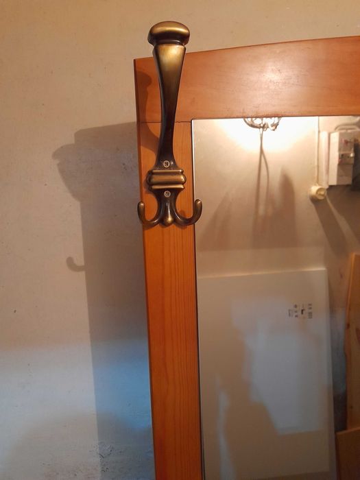 Móvel de entrada tipo bengaleiro