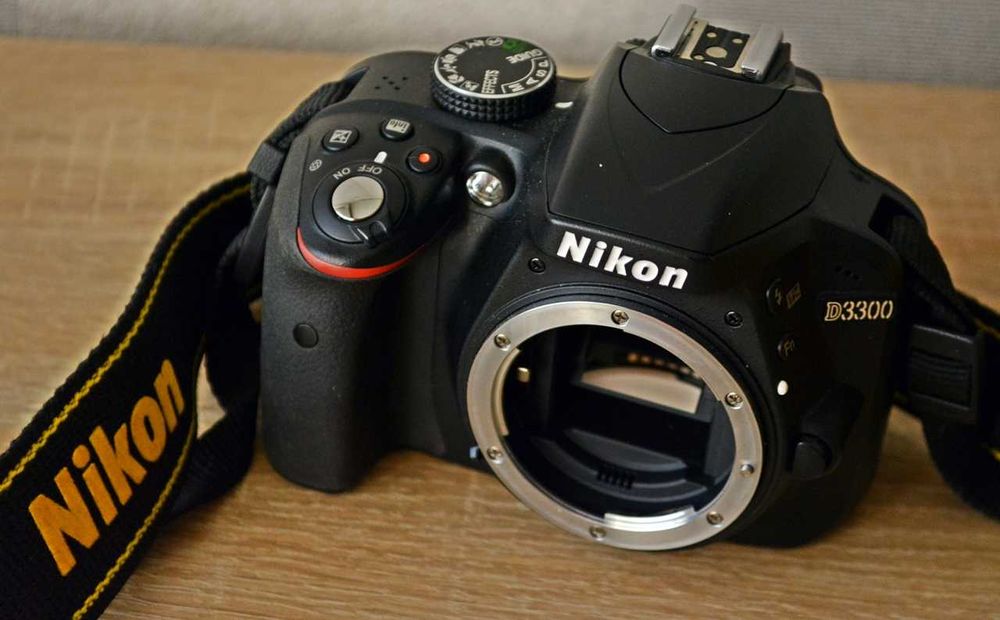 Lustrzanka Nikon D3300 (body)