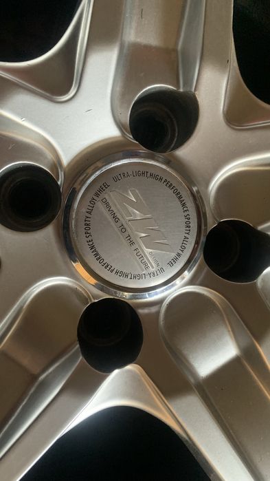 Титани р14,98х4 в зборі на літній гумі