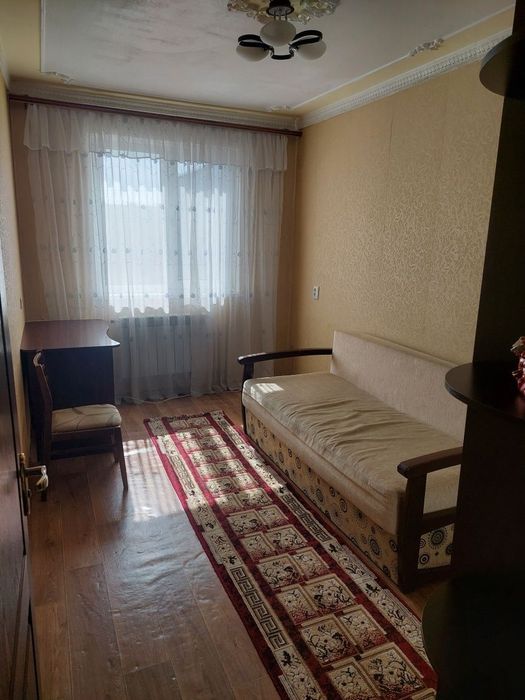 Сдаю 2 ком кв. Комун.рынок!