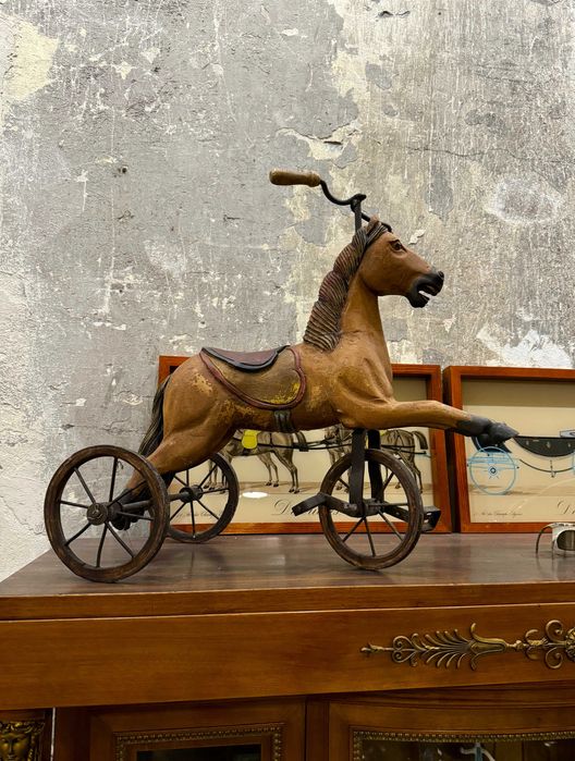 Zabytkowa zabawka Koń Rowerek trójkołowy