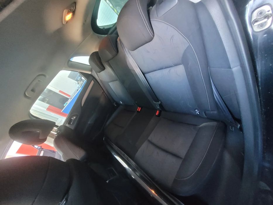 Citroen C4 1.6 HDI de 2013 ás peças