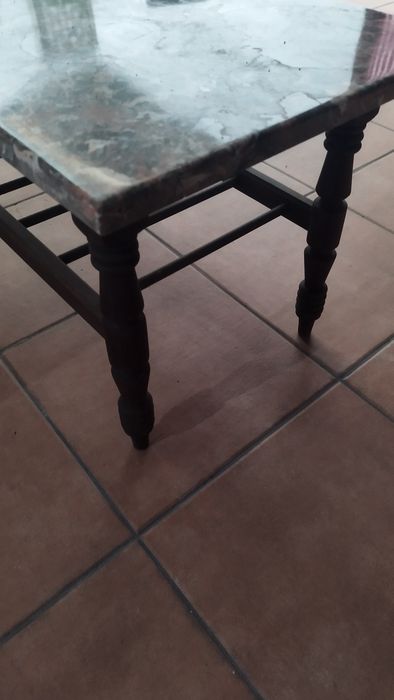 Mesa de centro com arrumação