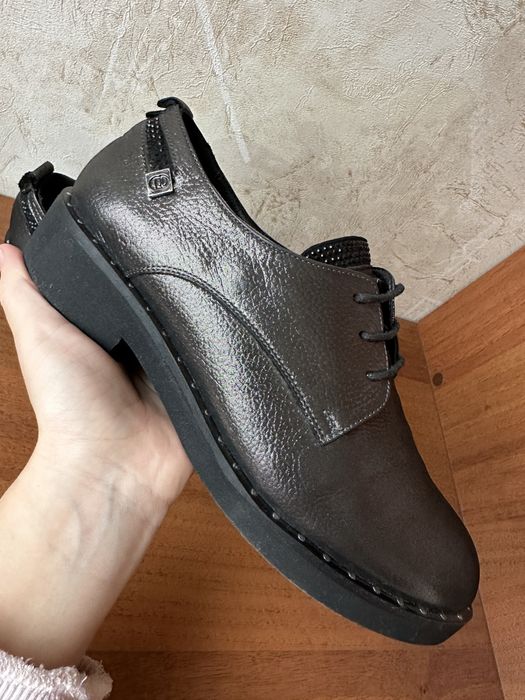 Кожаные туфли 38 р.