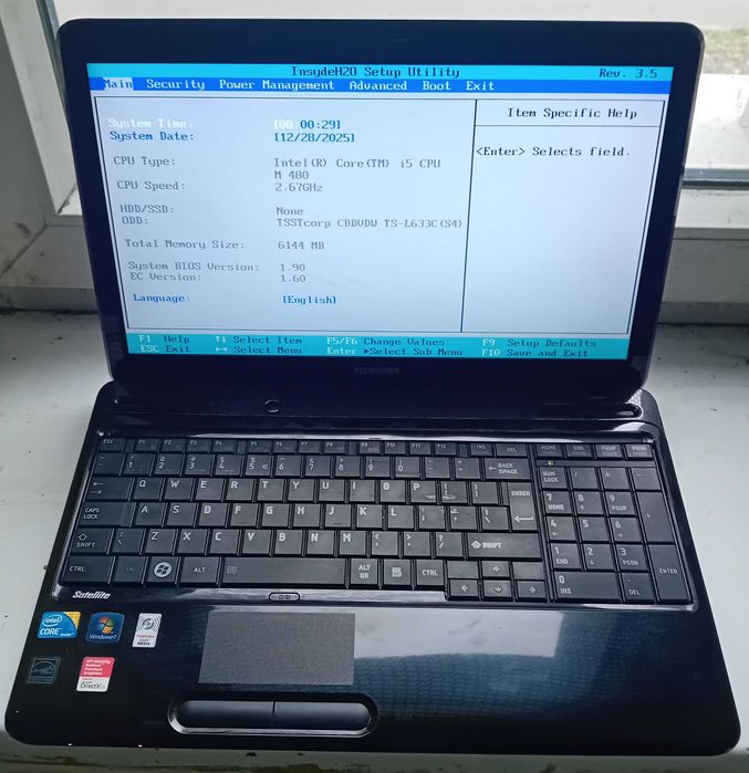 laptop Toshiba L650-1NT: Intel Core i5/6 GB DDR3