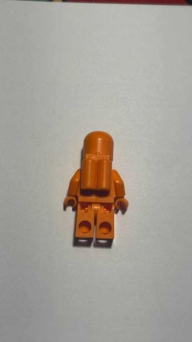 Lego spaceman sp130 Classic Space - Orange with Air Tanks and Helmet