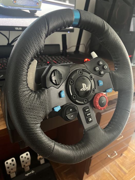 Volante + pedais Logitech G29 Driving Force PS5/PS4/PS3/PC