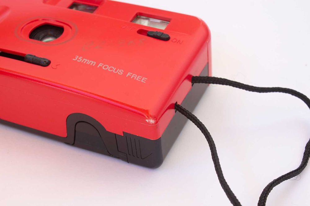 Máquina Fotográfica 35 mm CL-368 Focus Free (ver opção com rolo)