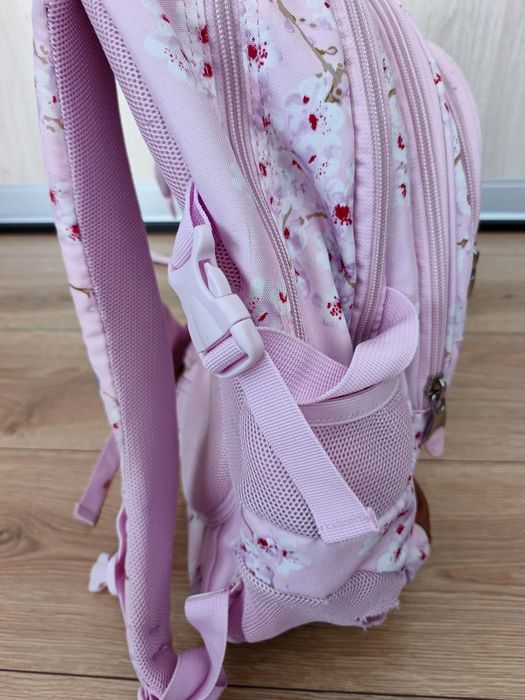 Plecak szkolny dziewczęcy St.Right Różowy kwiatki