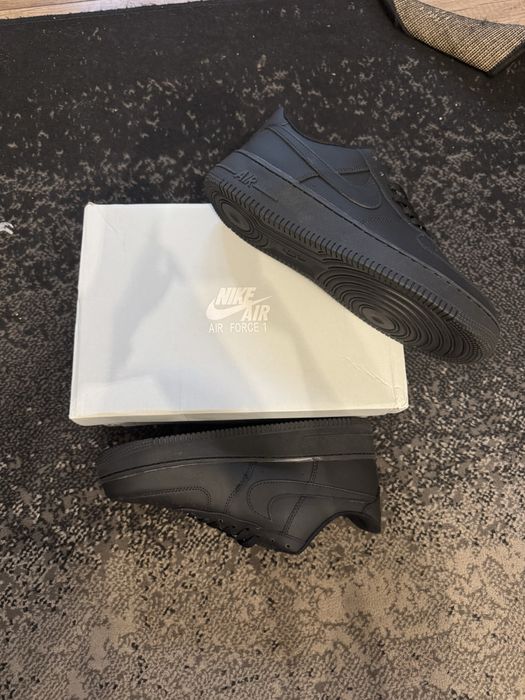 czarne nike air force