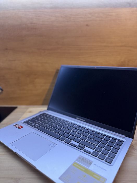 Asus Vivobook 15