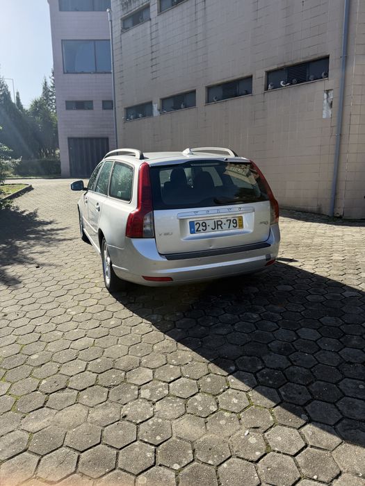 Volvo v50 aceito retoma com volta