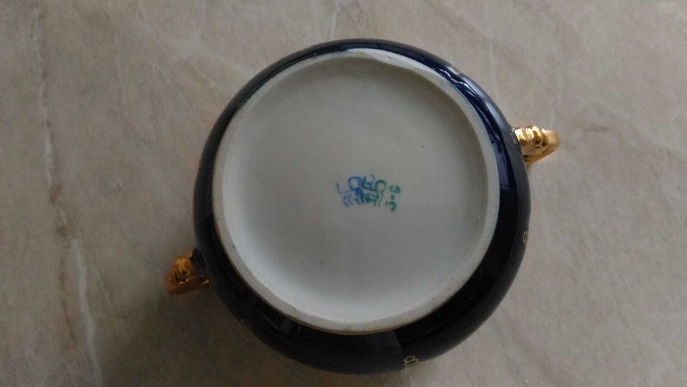 Сахарница,чайник от сервиза 'Бутон ''