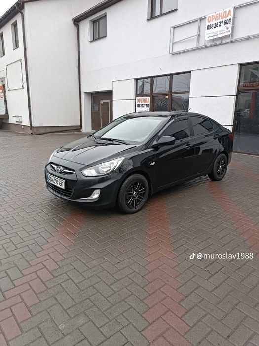 Хюндай акцент 2013рік газ 4