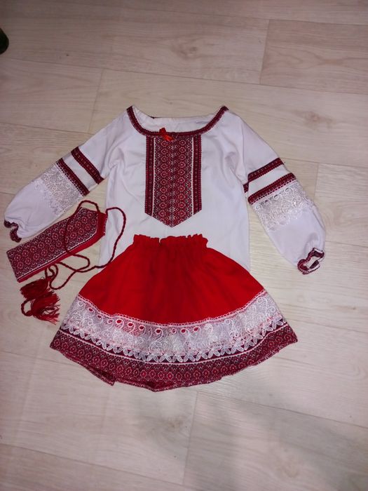 Вишиванка, без слідів носки