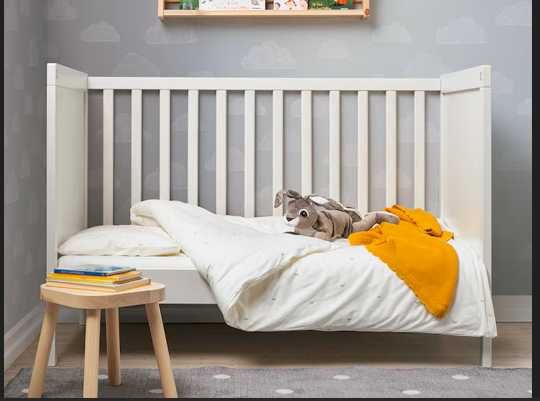 Berço / Cama Bebé Ikea modelo Sundvik
