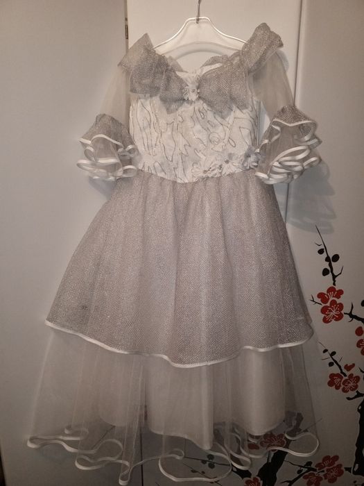 Плаття новорічне біле