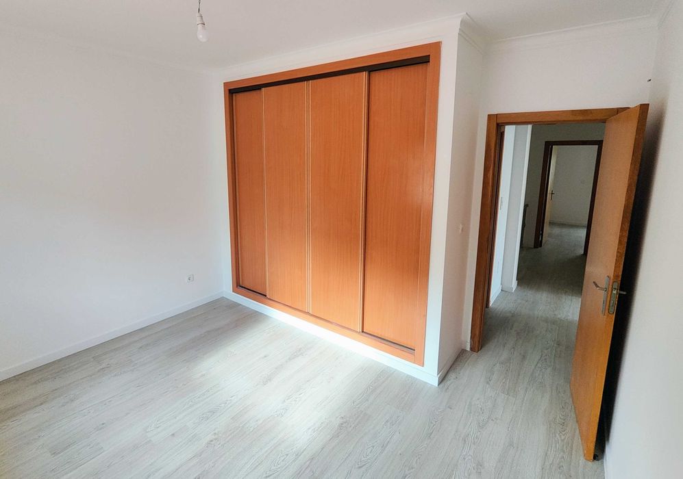 Moradia T4 + 1 Palmela ( Permuta Possível)