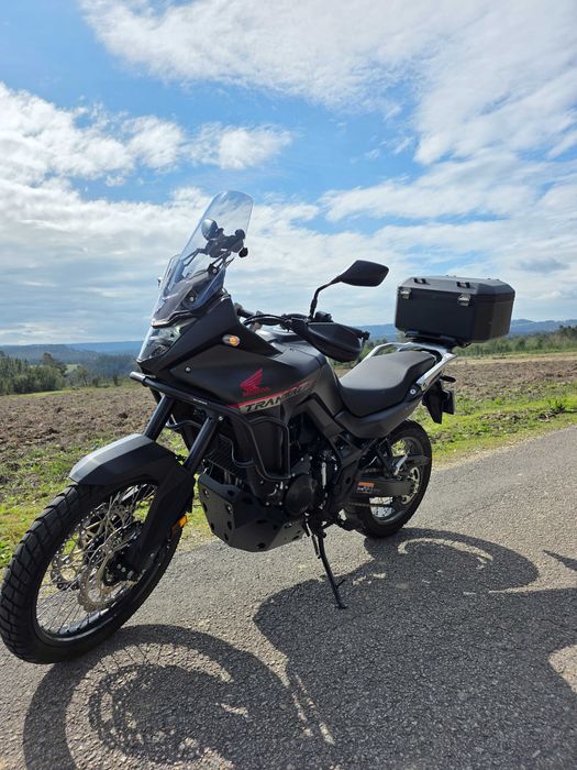 Honda Transalp 750 impecável