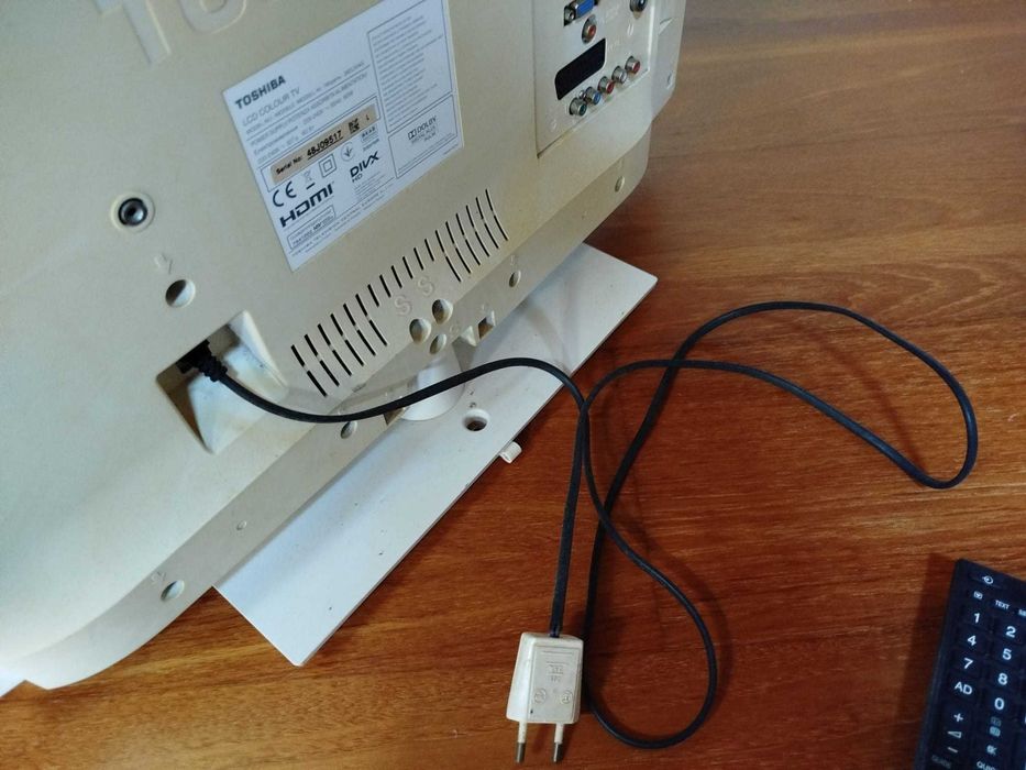 Monitor Toshiba Branco