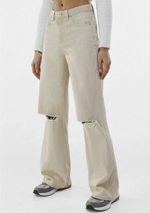 Джинси bershka молочні