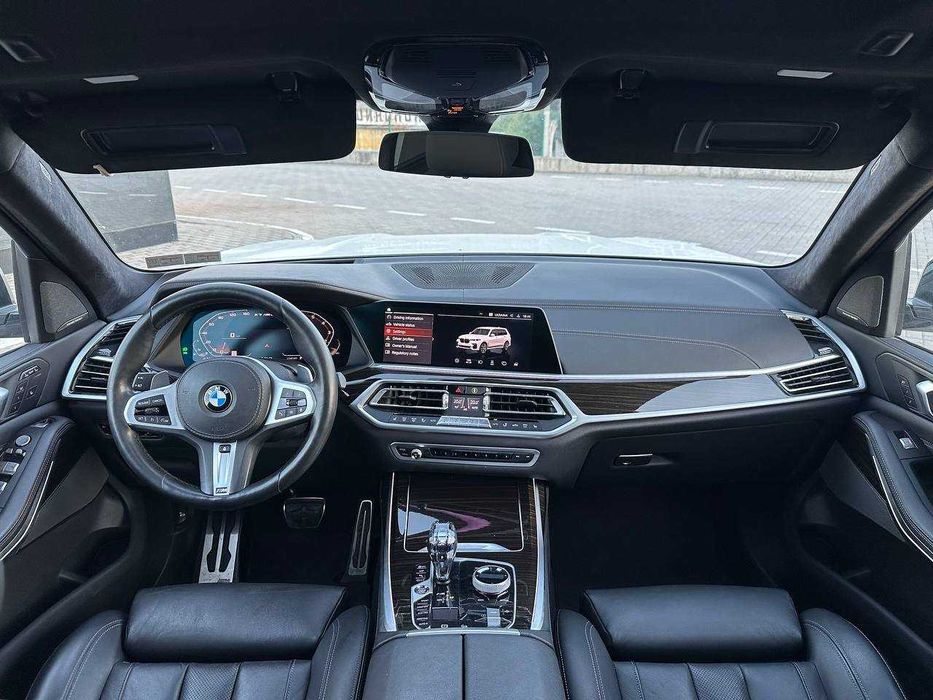 BMW X7 M50i Individual