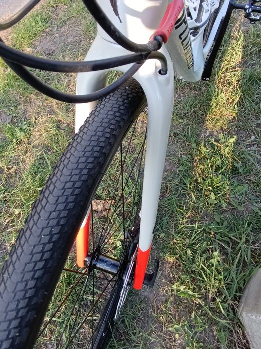 Specialized Diverge Carbon 56