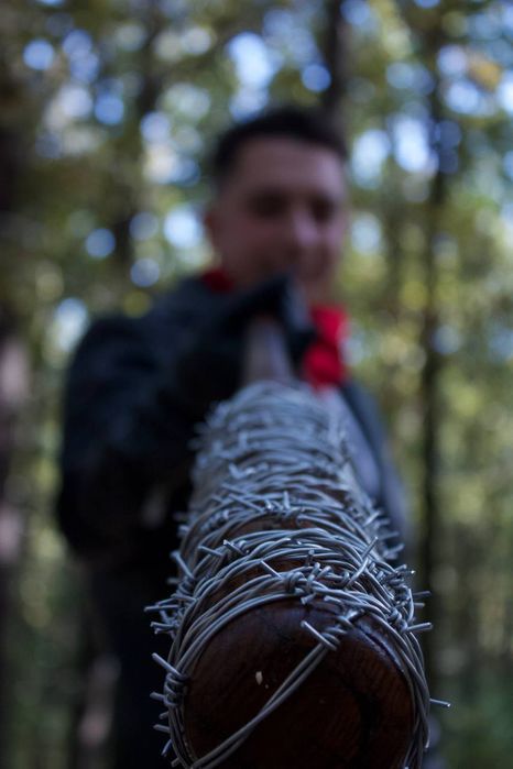 Люсиль Бита Нигана Ходячие мертвецы. Подарок