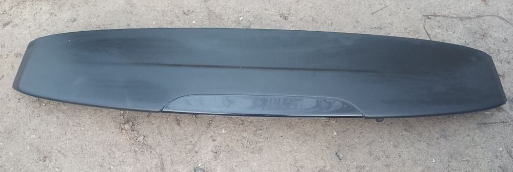 Spojler lotka światło stop u klapy pokrywy bagażnika renault Clio 2 II