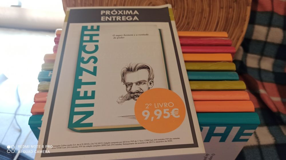 Coleção de livros dos maiores Filósofos de sempre ainda plastificados
