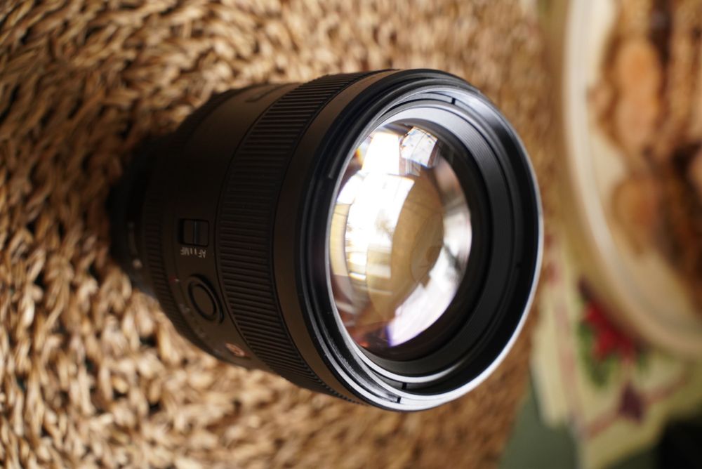 Obiektyw sony gm 85mm 1.4  jak nowy