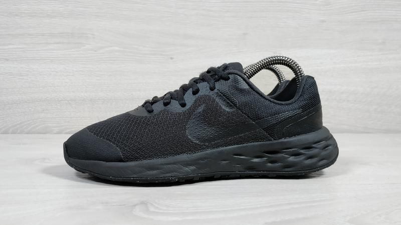 Оригінальні кросівки Nike Revolution 6 Black