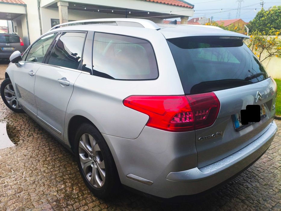 C5 2.0 Exclusive poucos kms e um dono