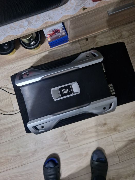 Subufer JBL  + wzmacniacz